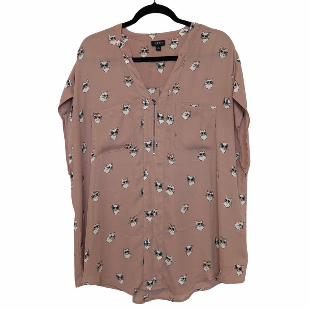torrid Harper Mauve Cat-Print Split-Neck Pullover Blouse